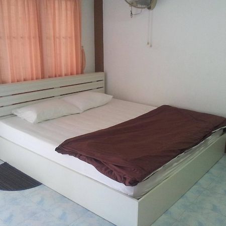 Baan Kanlaya Chonburi Buitenkant foto